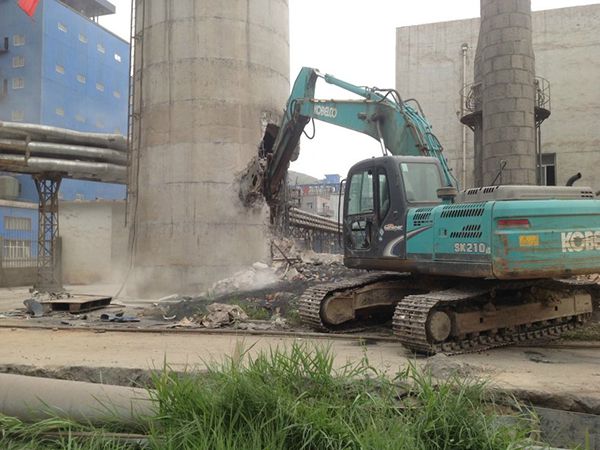 專 業的拆除工程公司??！